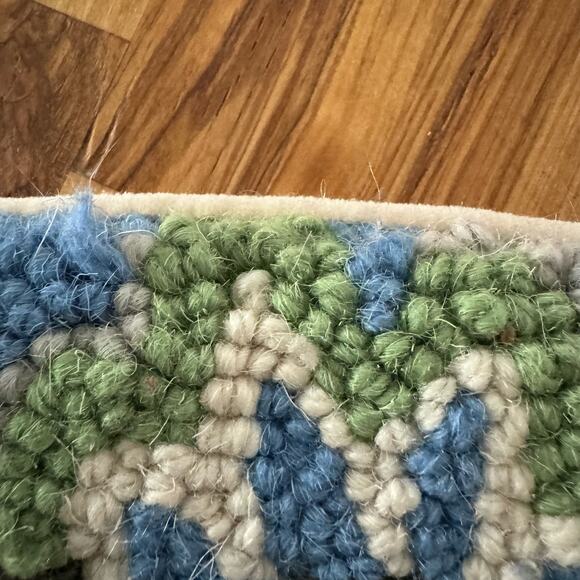 Jacobean Flower Wool Latch Hooked Pillow Blue Red 14x18" Cottage Core Country - Picture 11 of 11